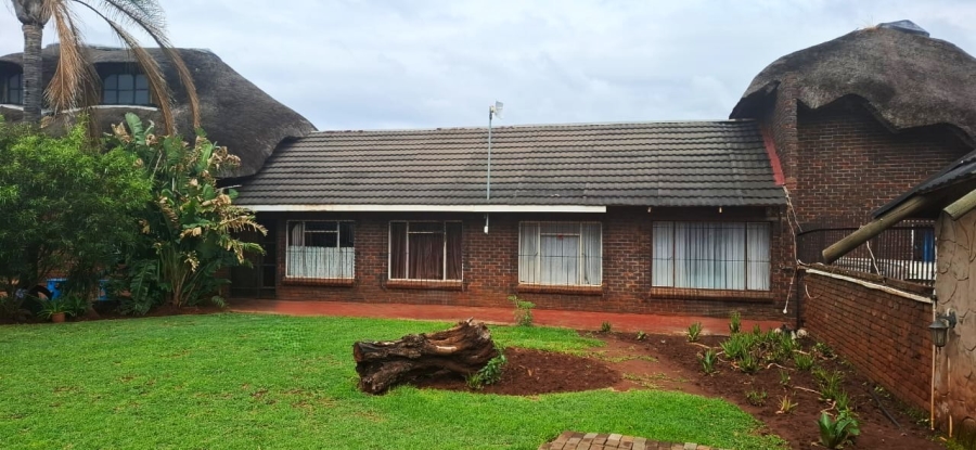 Commercial Property for Sale in Swartruggens North West